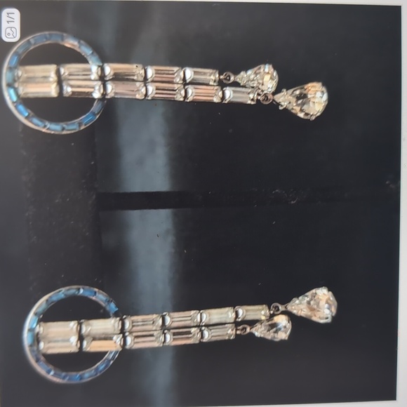 #201. 16 Pieces! Vintage Jewelry . 7 Sets - Picture 9 of 10